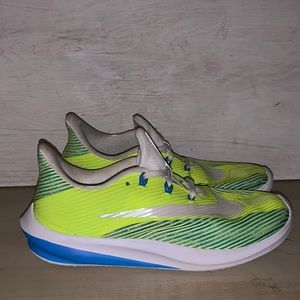 3/$25 Kids Nike Running Shoes Sz 4.5Y